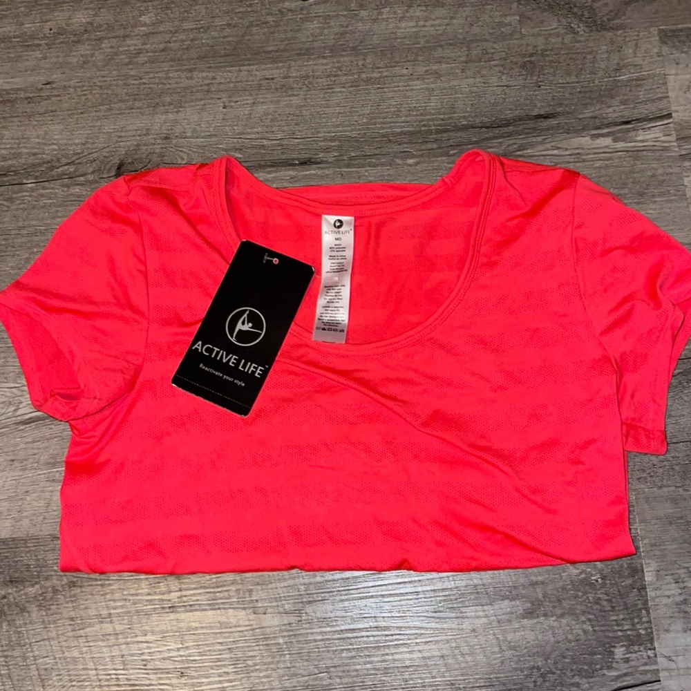 Women NWT yoga/Pilates tee